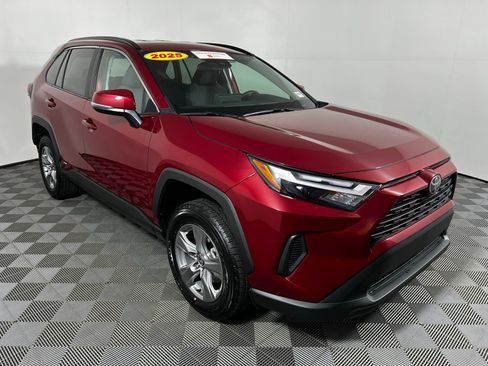 Certified 2025 Toyota RAV4 XLE AWD/4WD image 3