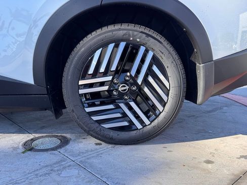 New 2026 Nissan Leaf SV+ image 9