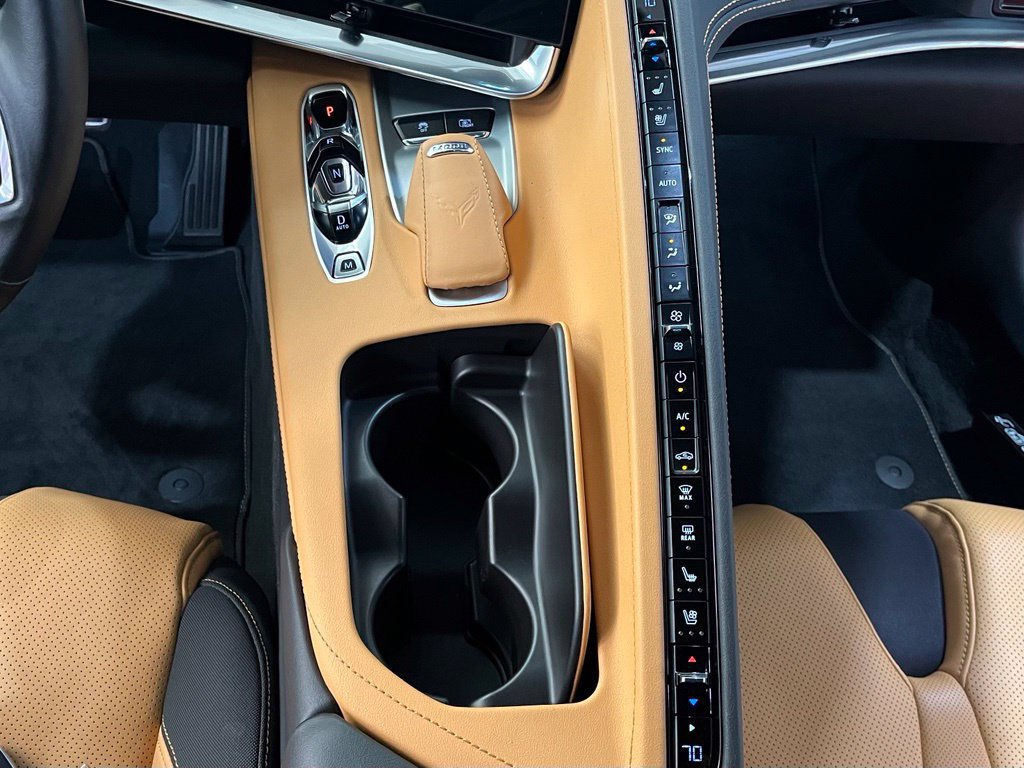Used 2020 Chevrolet Corvette Stingray Preferred Cpe w/ 2LT Preferred Equipment Group RWD image 23
