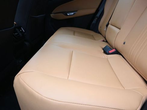 Used 2025 Lexus NX 250 FWD w/ Towing Package (2000 Lbs) image 16