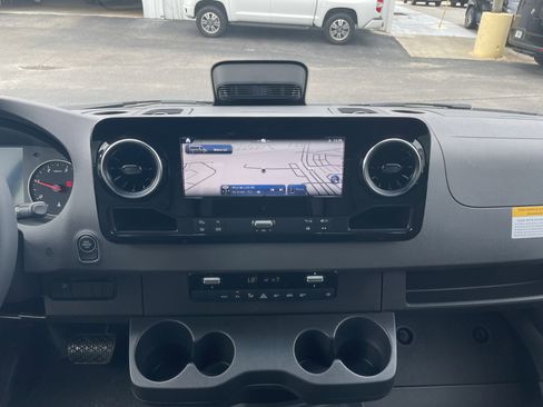 New 2026 Mercedes-Benz Sprinter 2500 image 10