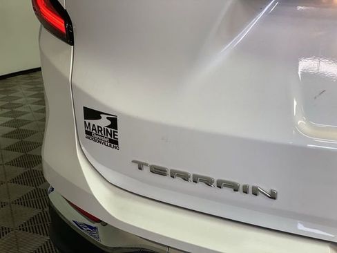 Certified 2024 GMC Terrain SLT w/ Infotainment Package II image 39
