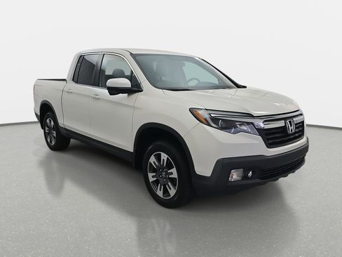 Used 2018 Honda Ridgeline RTL-T image 3