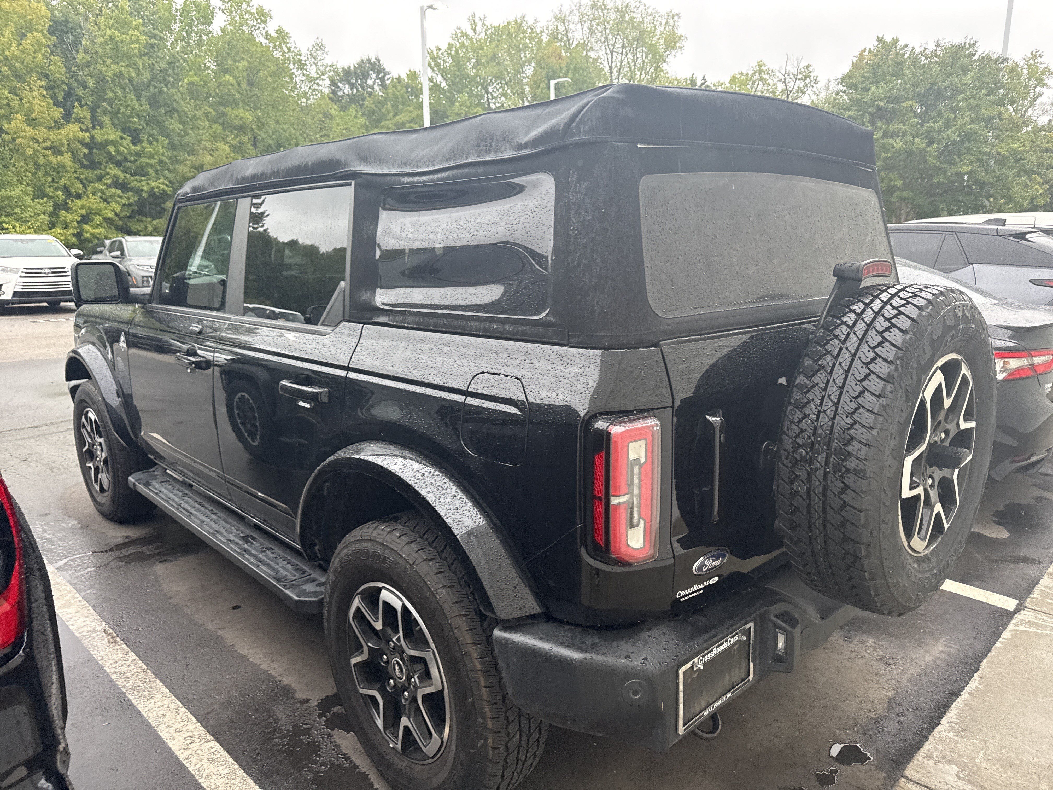 Used 2023 Ford Bronco Outer Banks AWD/4WD image 10