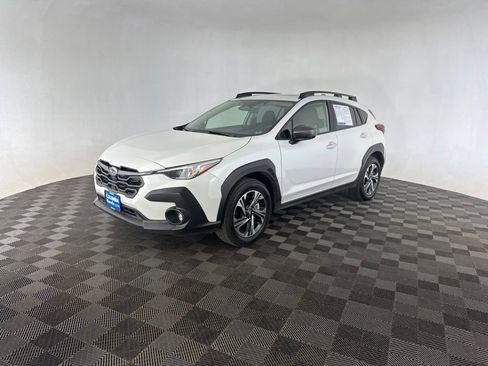 Used 2025 Subaru Crosstrek 2.5i Premium AWD/4WD image 3