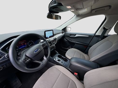 Used 2022 Ford Escape SE image 19