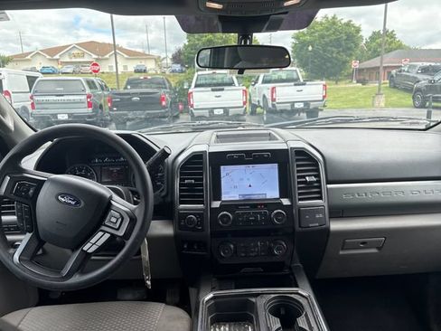 Used 2022 Ford F250 XLT w/ XLT Premium Package AWD/4WD image 13