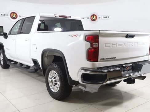 Used 2020 Chevrolet Silverado 2500 LT AWD/4WD image 4