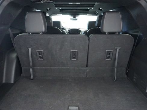 Used 2023 Chevrolet Traverse Premier image 18