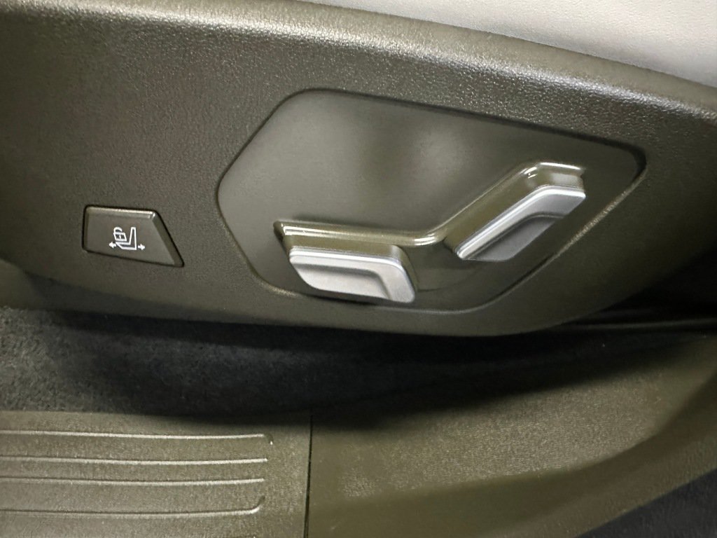 Used 2024 Hyundai Santa Fe Calligraphy FWD image 24