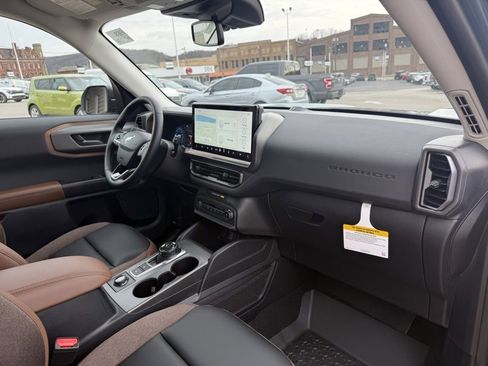 New 2025 Ford Bronco Sport Outer Banks w/ Outer Banks Tech Package+ image 16