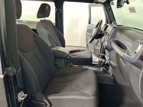 Used 2013 Jeep Wrangler Sport AWD/4WD image 18