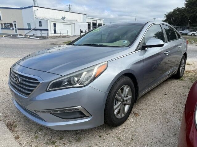 Used 2015 Hyundai Sonata SE FWD image 1