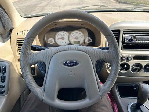 Used 2006 Ford Escape XLT image 33