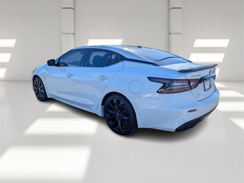 Used 2023 Nissan Maxima SR w/ Sport Mat Group image 6