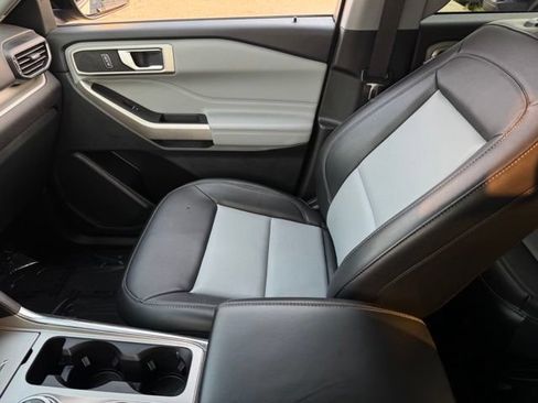 Certified 2023 Ford Explorer XLT w/ Equipment Group 202A AWD/4WD image 25