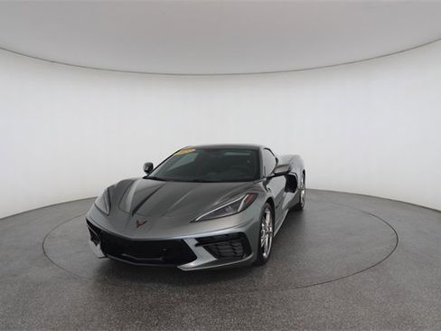 Used 2022 Chevrolet Corvette Stingray Convertible w/ 1LT image 2
