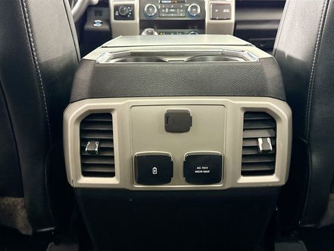 Used 2020 Ford F150 Lariat image 31