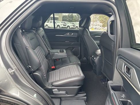 New 2026 Ford Explorer ST-Line image 24