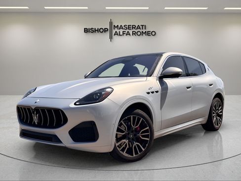 Used 2023 Maserati Grecale GT AWD/4WD image 3