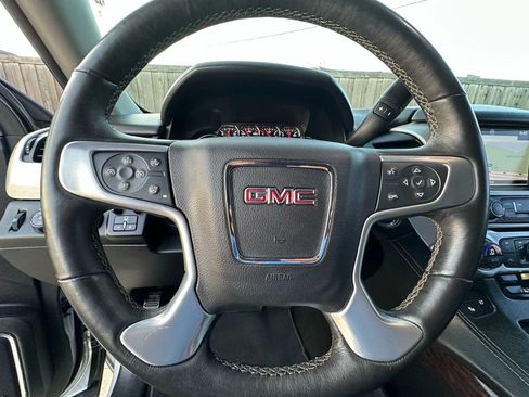 Used 2016 GMC Yukon XL SLT w/ Open Road Package image 28
