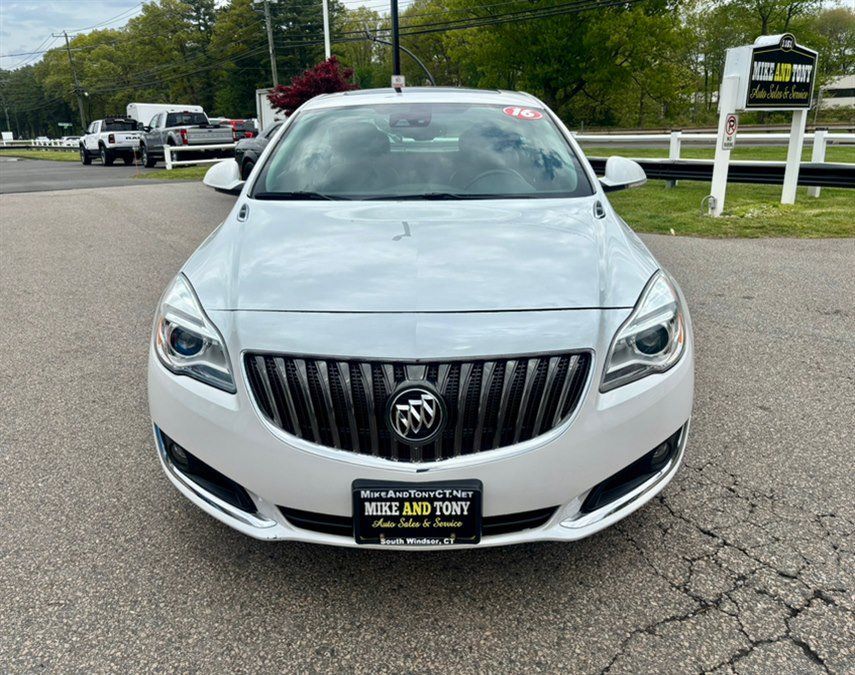 Used 2016 Buick Regal Premium w/ Driver Confidence Package #1 AWD/4WD image 2