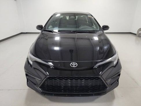 Used 2023 Toyota Corolla SE FWD image 6