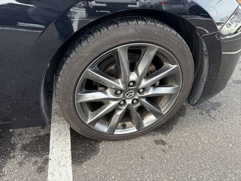 Used 2018 MAZDA MAZDA3 Touring image 9