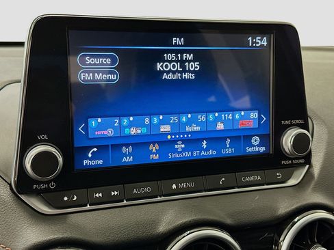 Used 2022 Nissan Sentra SR w/ SR Premium Package image 21