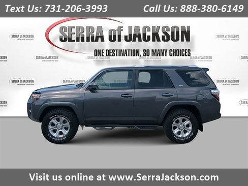 Used 2015 Toyota 4Runner SR5 AWD/4WD image 1