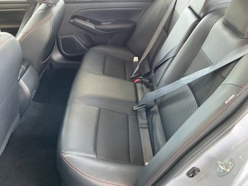 Used 2025 Nissan Altima 2.5 SR AWD/4WD image 14