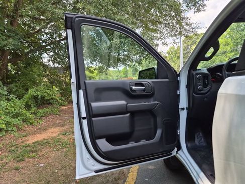 New 2026 Chevrolet Silverado 1500 W/T w/ WT Value Package AWD/4WD image 13