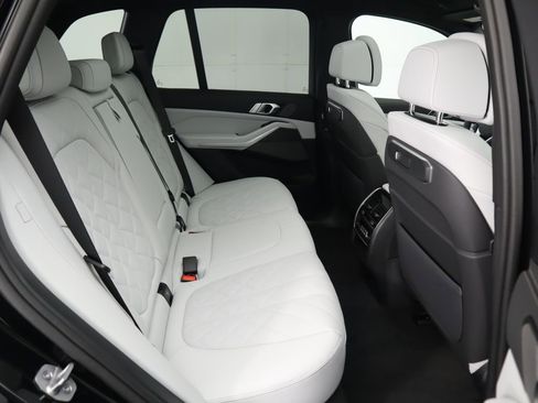 Used 2026 BMW X5 xDrive40i image 24