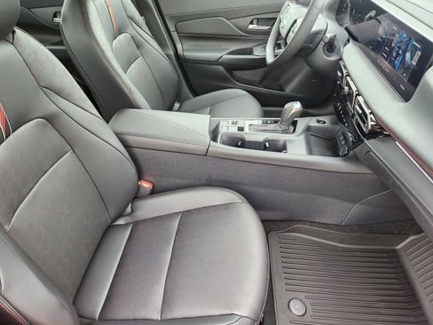 New 2026 Nissan Sentra SR image 12