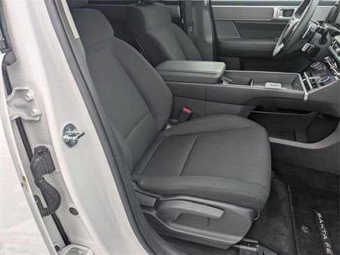 Certified 2026 Hyundai Santa Fe SE image 18