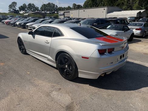 Used 2010 Chevrolet Camaro SS w/ RS Package RWD image 7