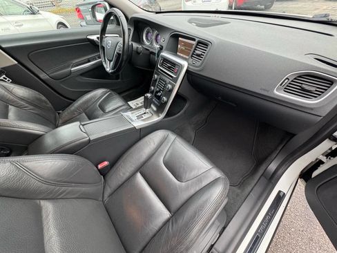 Used 2012 Volvo S60 T5 w/ Multimedia Pkg image 17