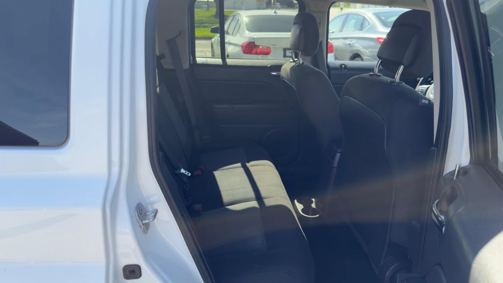 Used 2017 Jeep Patriot Sport w/ Power Value Group FWD image 23