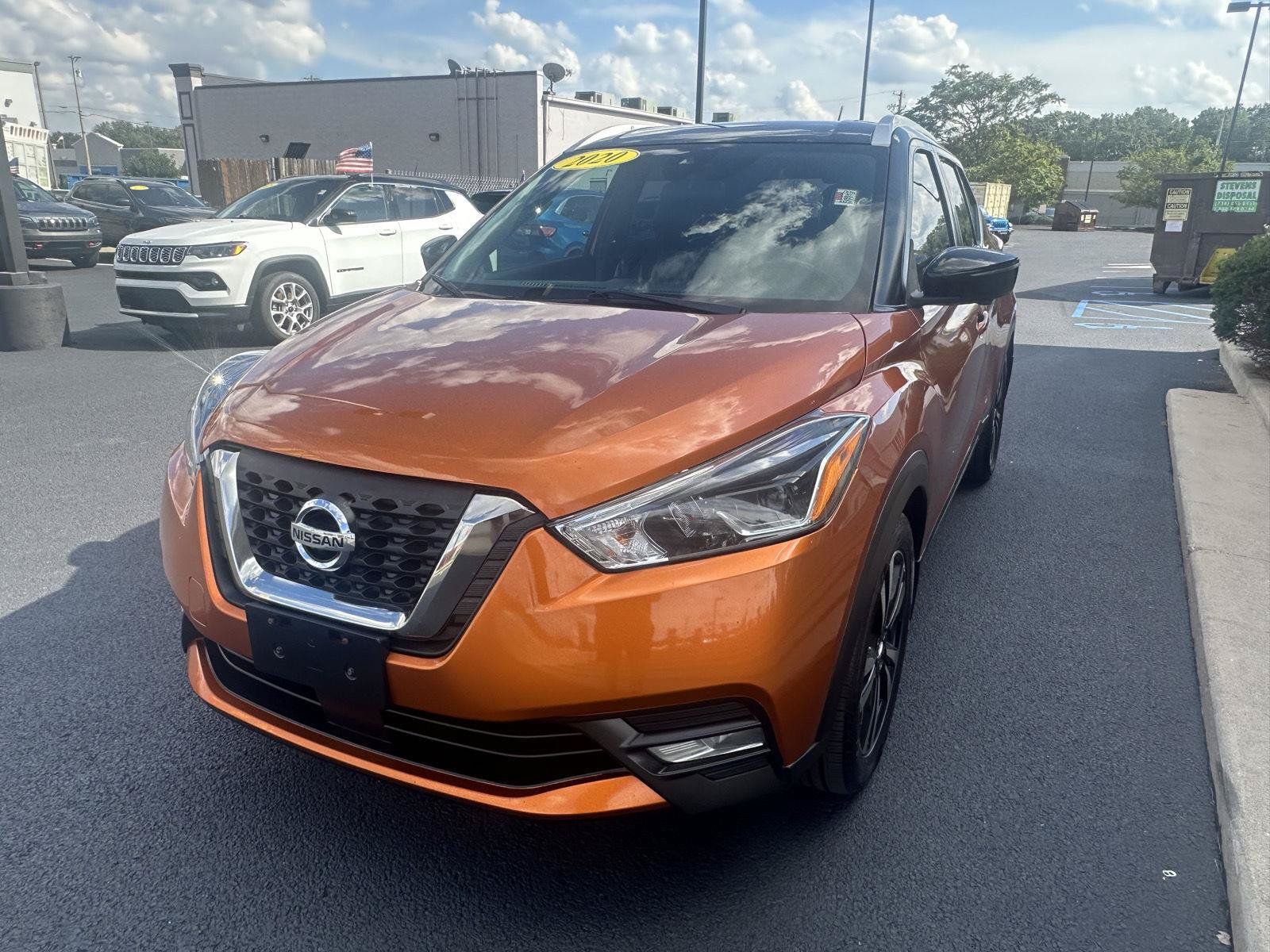 Used 2020 Nissan Kicks SR w/ SR Premium Package FWD image 5