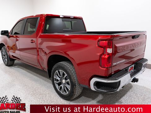 Used 2024 Chevrolet Silverado 1500 LT AWD/4WD image 3