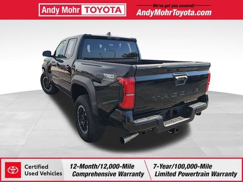 Certified 2025 Toyota Tacoma TRD Off-Road AWD/4WD image 5