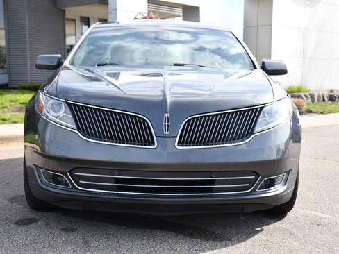 Used 2016 Lincoln MKS AWD image 10