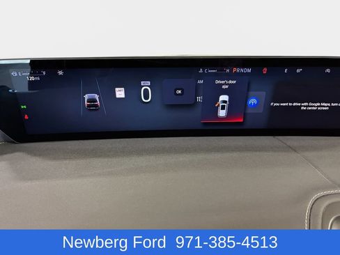 Used 2025 Ford Expedition Max Platinum w/ Stealth Performance Package AWD/4WD image 17
