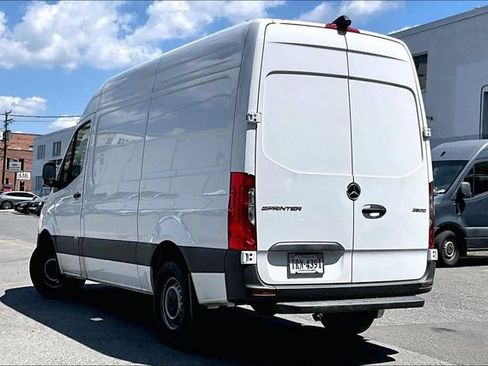 Used 2025 Mercedes-Benz Sprinter 2500 image 8