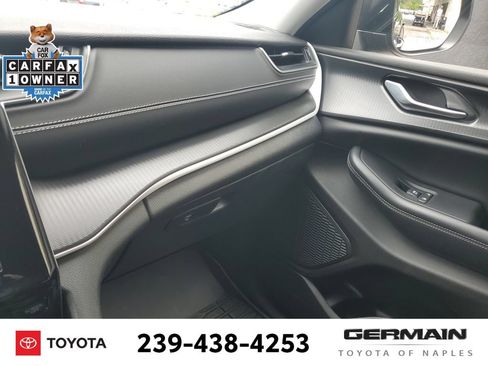 Used 2023 Jeep Grand Cherokee L Laredo RWD image 35