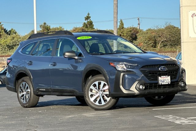 Used 2025 Subaru Outback AWD/4WD image 2