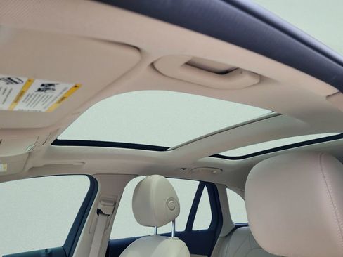 Used 2022 Mercedes-Benz GLC 300 image 27