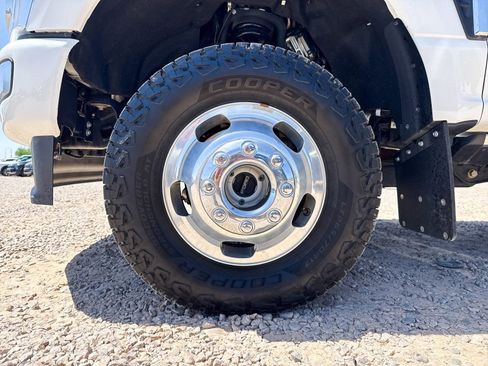 Used 2024 Ford F350 Platinum AWD/4WD image 17