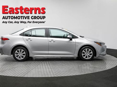 Used 2024 Toyota Corolla LE image 4