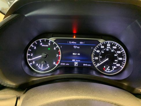 Used 2024 Nissan Sentra SV w/ SV Premium Package image 24